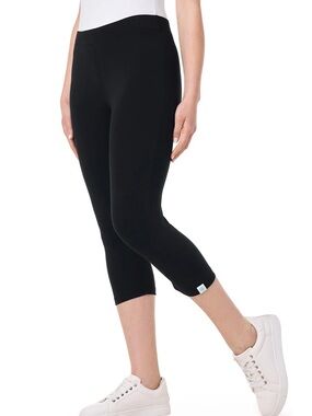 NWT Coolibar UPF 50 Women’s Monterey Summer Capris in Black ZnO™ Fabric Size XL